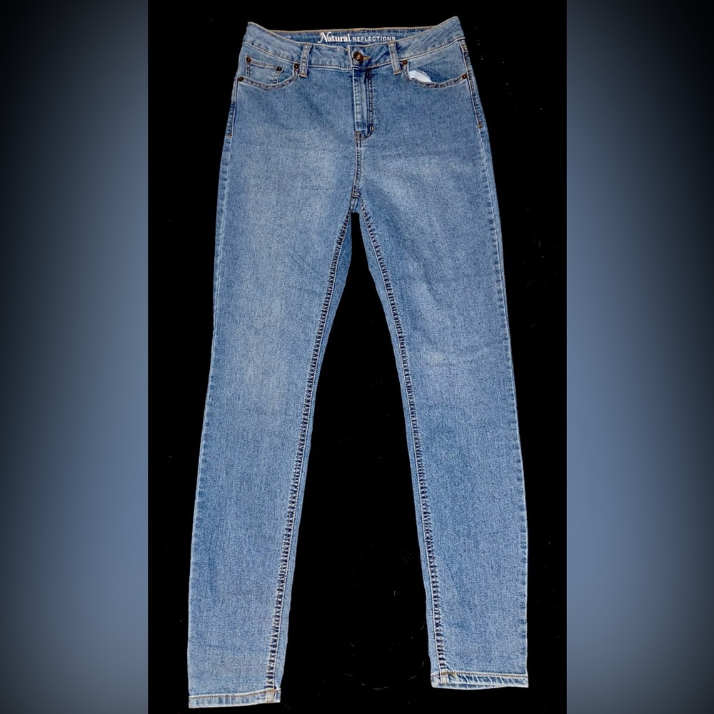 Women’s Natural Reflections Size 10T Blue Skinny Jeans